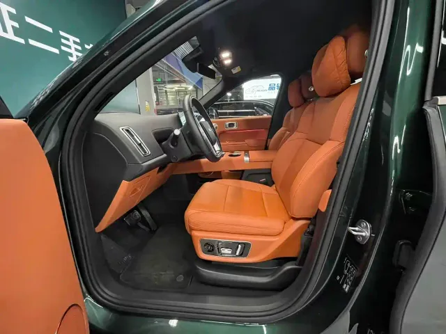Li Auto L9 — Фото автомобиля 9