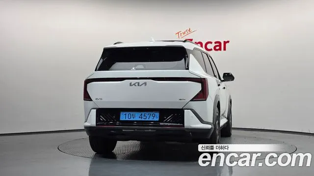 Kia EV5 — Фото автомобиля 4