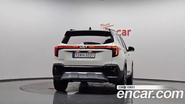 Kia Seltos Бензин 1.6 турбо 2WD — Фото автомобиля 3