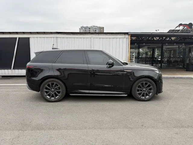 Land Rover Range Rover Sport — Фото автомобиля 4