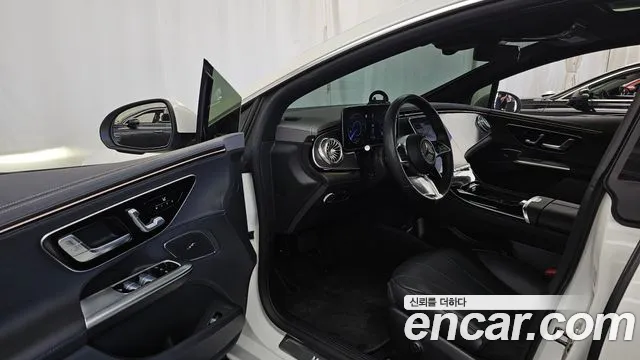 Mercedes-Benz EQE V295 — Фото автомобиля 15