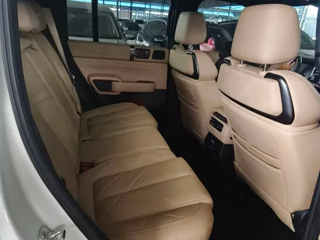 BYD FangChengBao Leopard 5 — Фото автомобиля 7