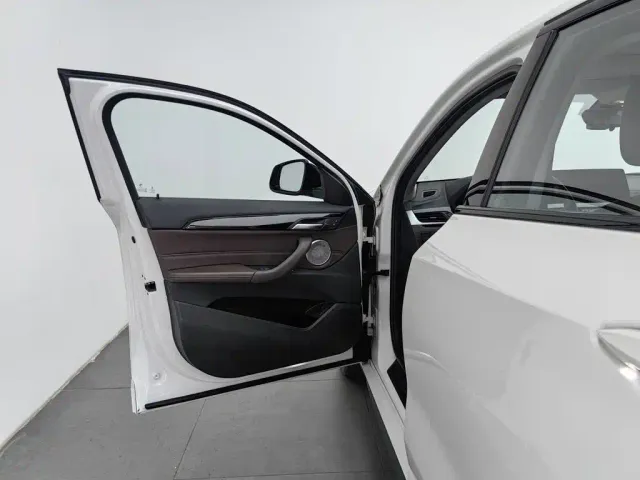 BMW X2 — Фото автомобиля 8