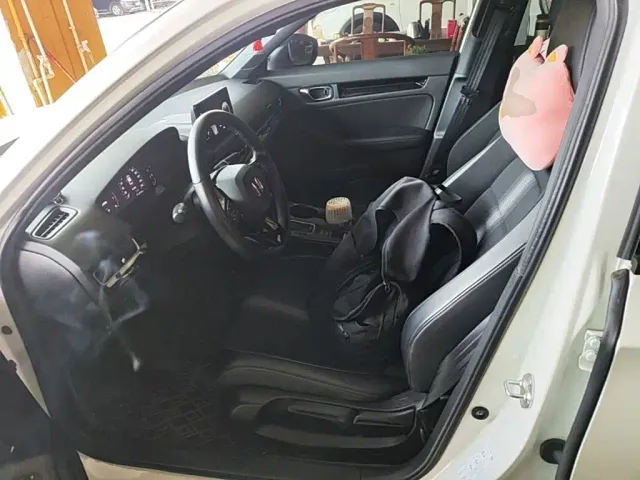 Honda Civic — Фото автомобиля 14