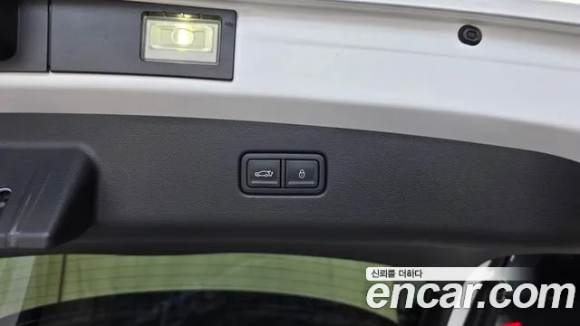 Genesis GV70 3.5T Бензин AWD — Фото автомобиля 24