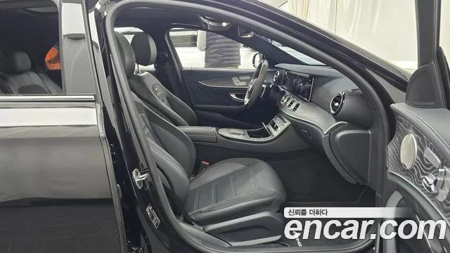 Mercedes-Benz E-Class W213 — Фото автомобиля 16
