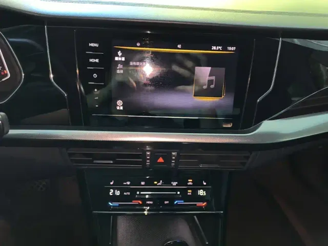 Volkswagen Passat — Фото автомобиля 12