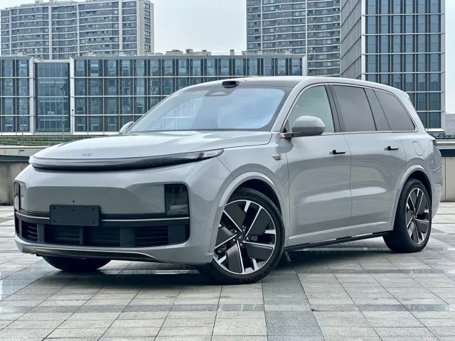 Li Auto L9 — Фото автомобиля 2