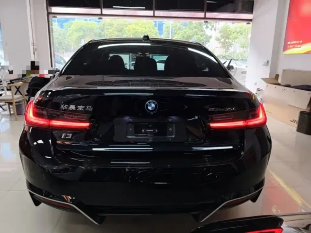 BMW i3 — Фото автомобиля 5