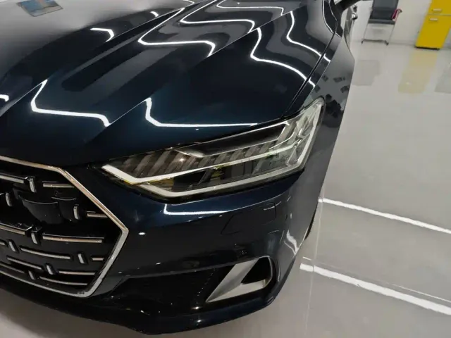 Audi A7L — Фото автомобиля 14