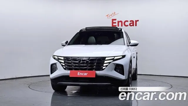 Hyundai Tucson Tucson (NX4) Дизель 2.0 2WD — Фото автомобиля 3