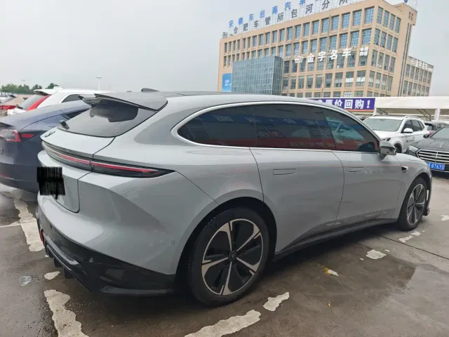 Nio ET5 Touring — Фото автомобиля 6