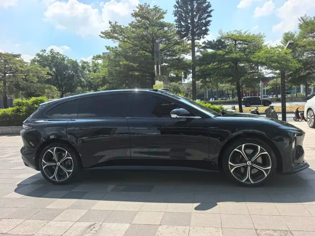 Nio ET5 Touring — Фото автомобиля 5