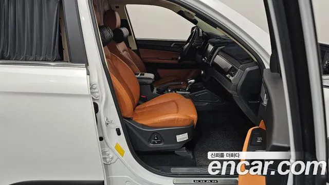 KG_Mobility_Ssangyong Rexton Новый Rexton Sport Khan Дизель 2.2 4WD — Фото автомобиля 11