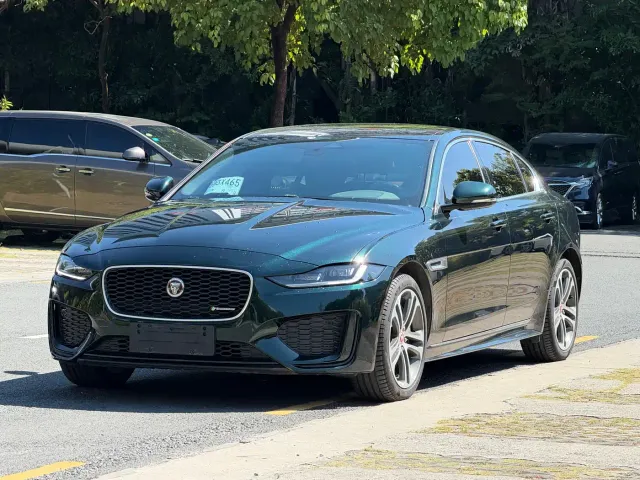 Фотография автомобиля — Jaguar XEL