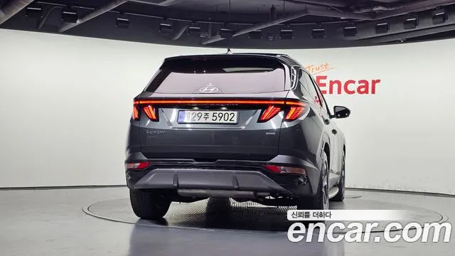 Hyundai Tucson Tucson (NX4) Бензин 1.6 Turbo 4WD — Фото автомобиля 4