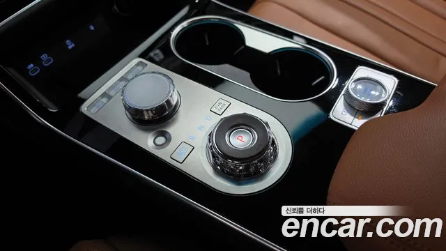 Genesis GV80 — Фото автомобиля 12