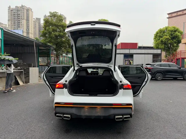 Changan UNI-V — Фото автомобиля 16