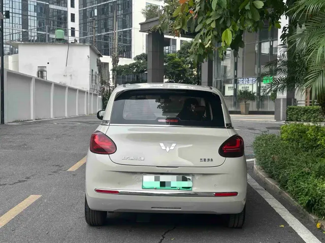 Wuling Bingo — Фото автомобиля 9