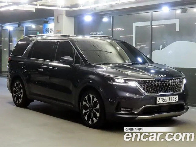 Фотография автомобиля — Kia Carnival 4th Gen