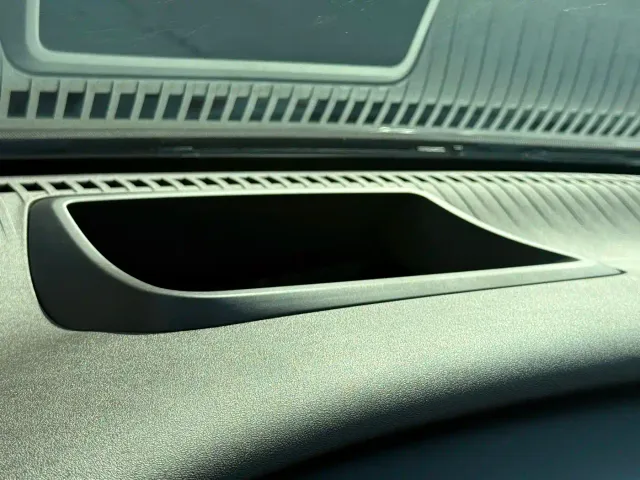 Denza D9 — Фото автомобиля 12