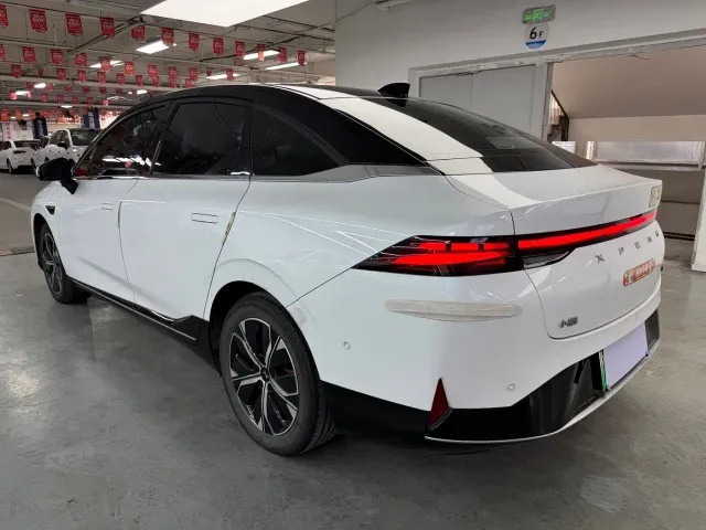 Xpeng P5 — Фото автомобиля 12