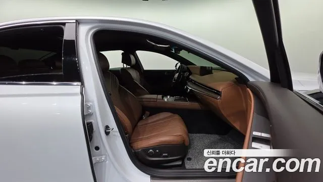 Genesis G80 Бензин 3.5 турбо AWD — Фото автомобиля 10