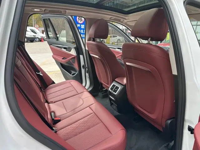 BMW X3 — Фото автомобиля 11