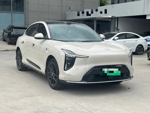 IM Motors LS6 — Фото автомобиля 3
