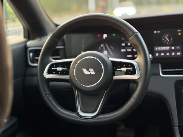 Li Auto ONE — Фото автомобиля 9