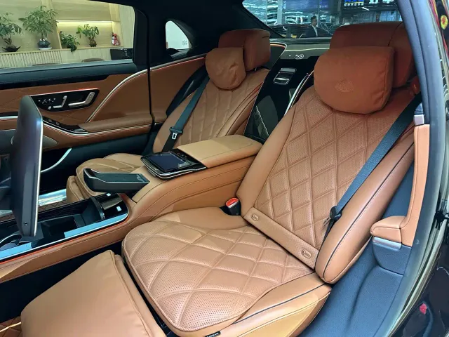 Mercedes-Benz Maybach S-Class — Фото автомобиля 24