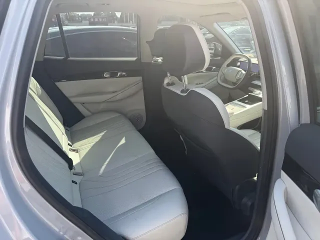 Geely Galaxy E5 — Фото автомобиля 9