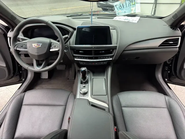 Cadillac CT5 — Фото автомобиля 7