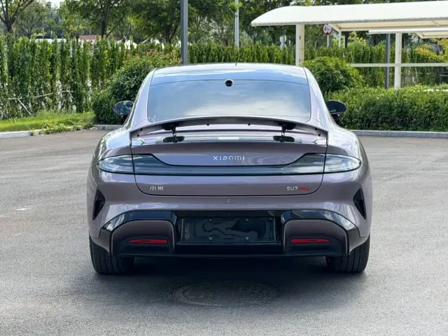 Xiaomi SU7 — Фото автомобиля 5