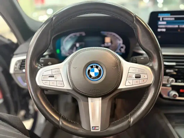 BMW BMW 5 Series New Energy 2021 535Le M Sport Package — Фото автомобиля 17