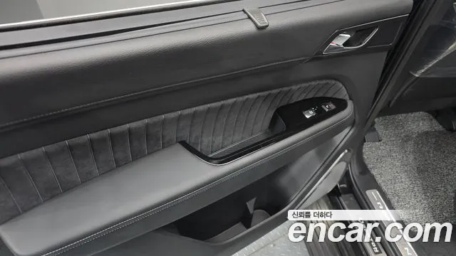 KG_Mobility_Ssangyong Rexton Rexton Arena Дизель 2.2 4WD — Фото автомобиля 5