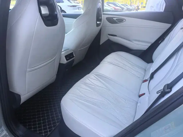 BYD Seal 06 GT — Фото автомобиля 5