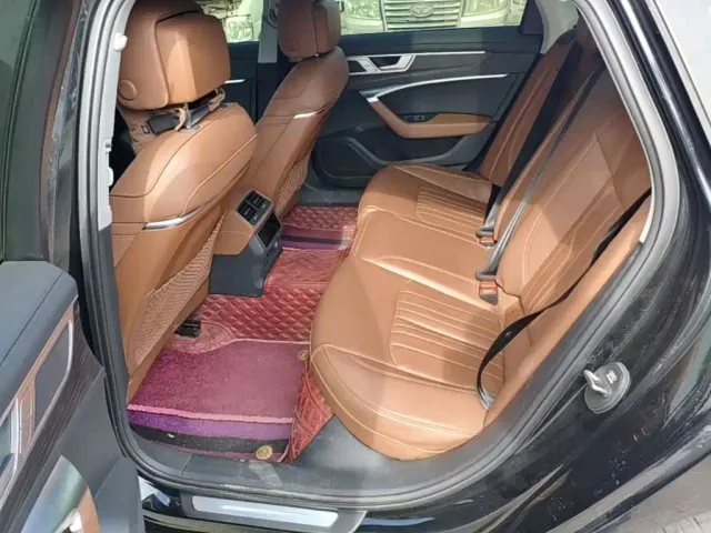 Audi A6L — Фото автомобиля 16