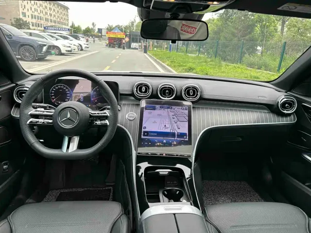 Mercedes-Benz C-Class — Фото автомобиля 4