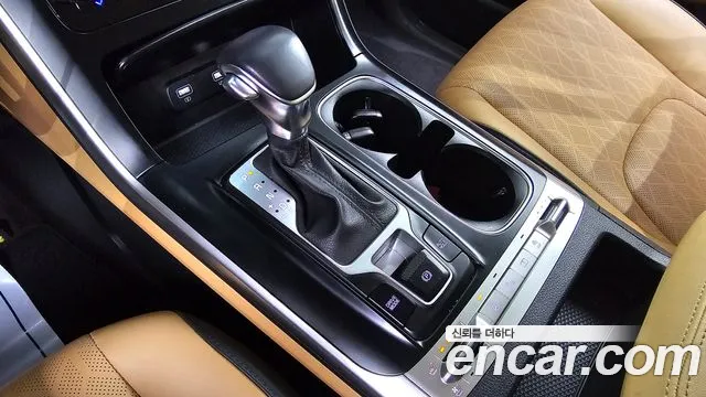 Kia Canival Carnival 4 поколение Дизель 11 мест Prestige — Фото автомобиля 9