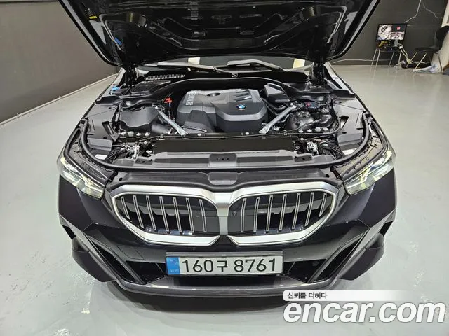 BMW 5-Series — Фото автомобиля 6