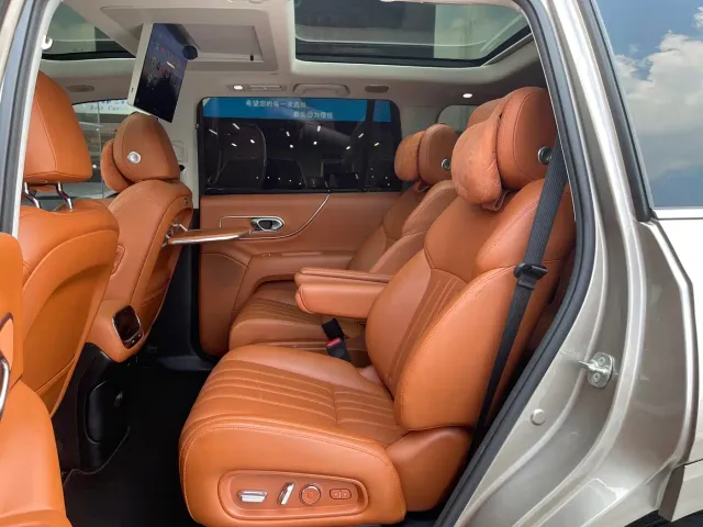 GAC Trumpchi Xiangwang S9 — Фото автомобиля 13