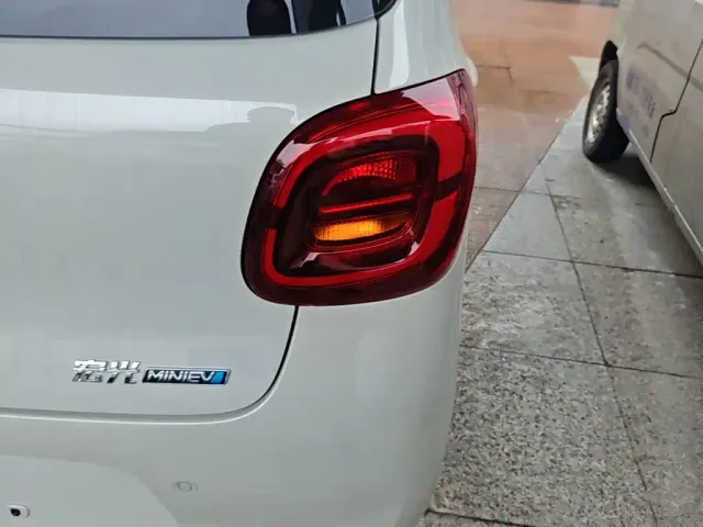 Wuling Hongguang Mini EV — Фото автомобиля 7