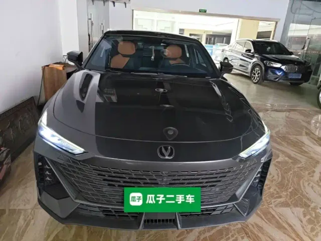 Changan UNI-V — Фото автомобиля 2