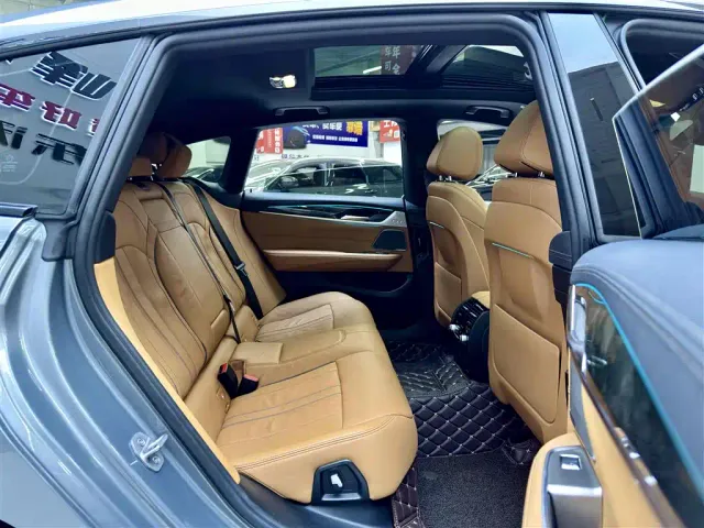 BMW 6 Series Gran Turismo — Фото автомобиля 6