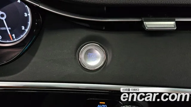 Genesis GV70 — Фото автомобиля 20