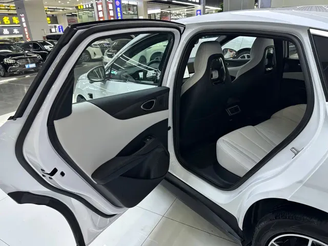 BYD Seal 06 — Фото автомобиля 13