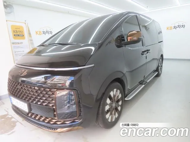 Фотография автомобиля — Hyundai Staria
