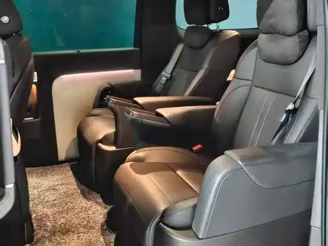 Li Auto MEGA — Фото автомобиля 5