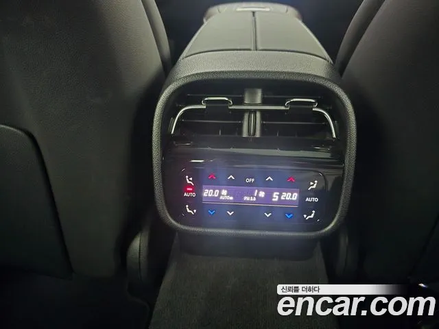 Mercedes-Benz E-Class — Фото автомобиля 15